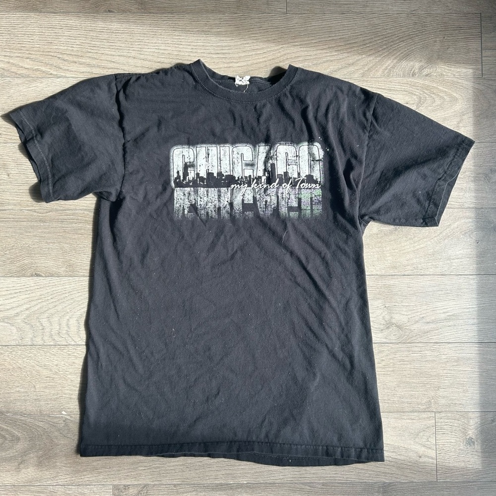 Vintage Chicago Graphic T-Shirt - Large